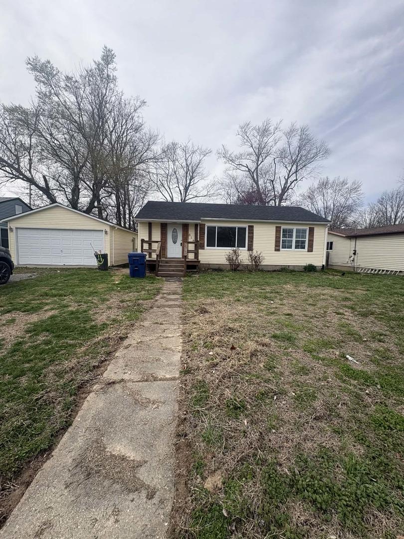 818 S Church St., Carmi, IL 62821