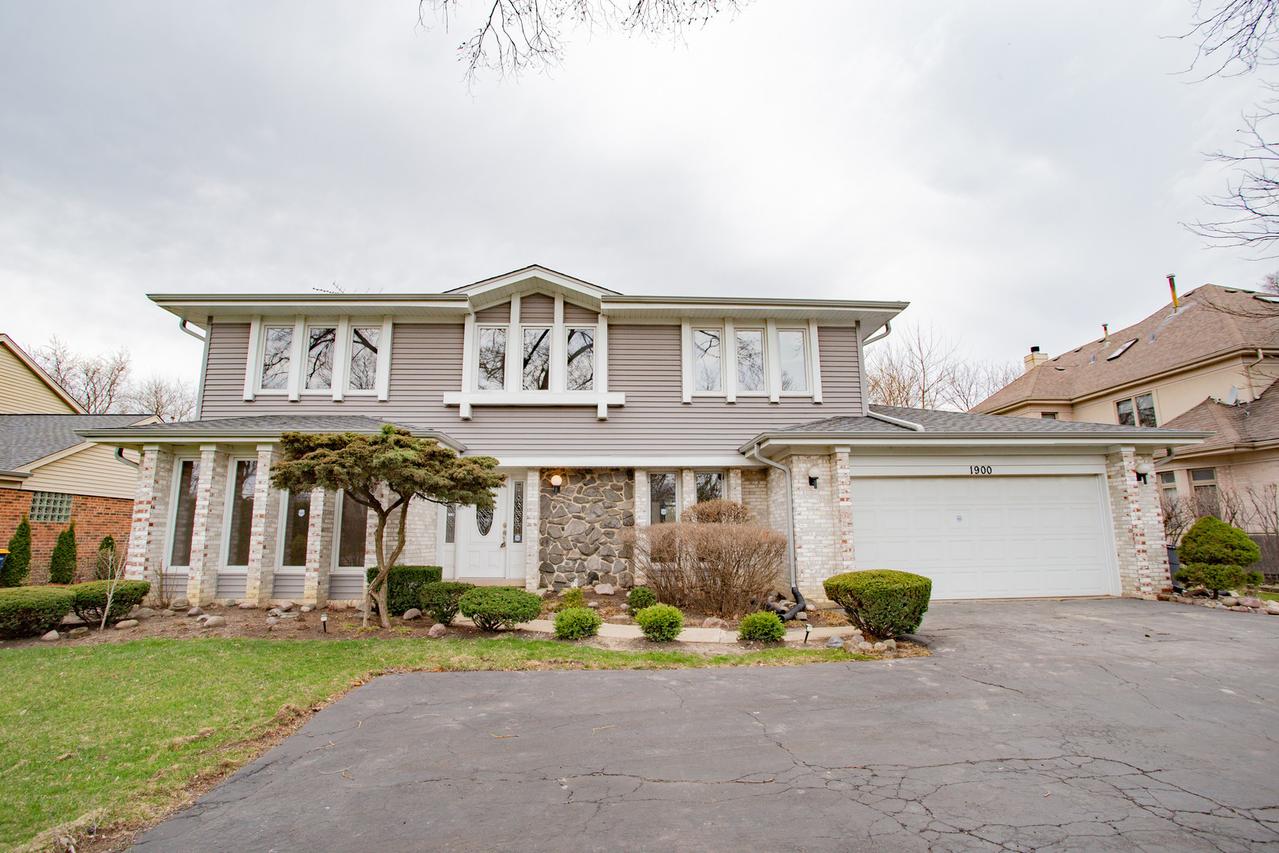 1900 Landwehr Rd., Northbrook, IL 60062