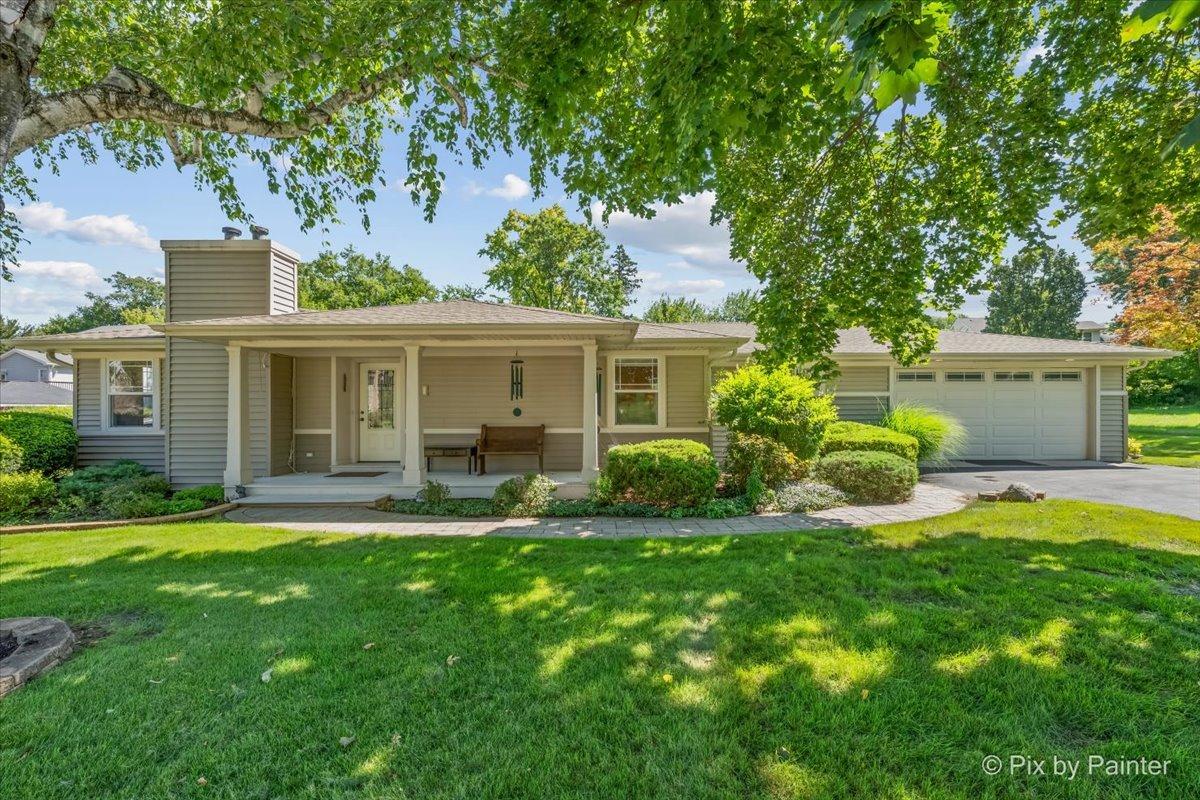 418 Lake Shore Blvd., Wauconda, IL 60084