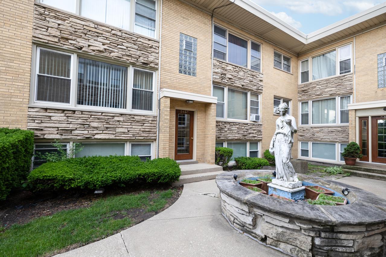 5457 W Edmunds St. #2A, Chicago, IL 60630