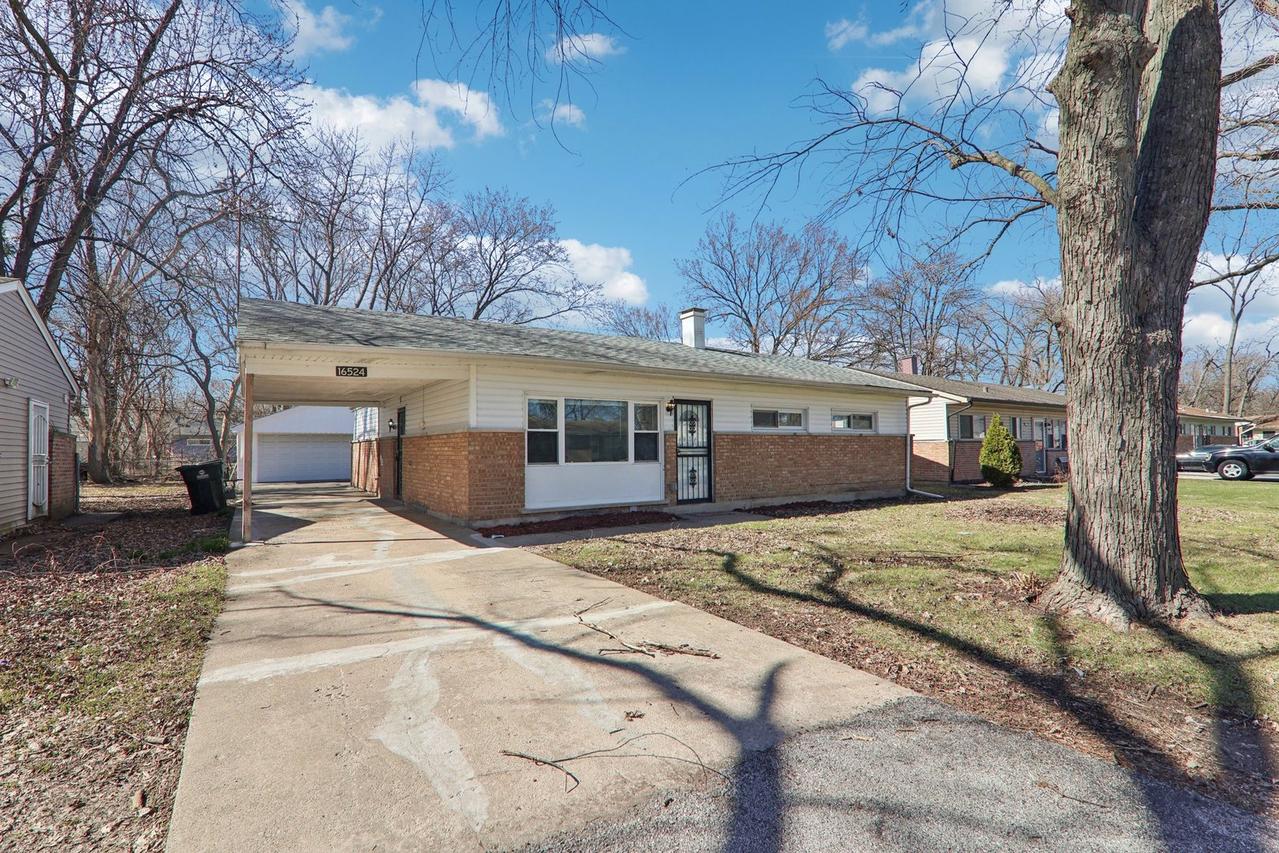 16524 Sawyer Ave., Markham, IL 60428
