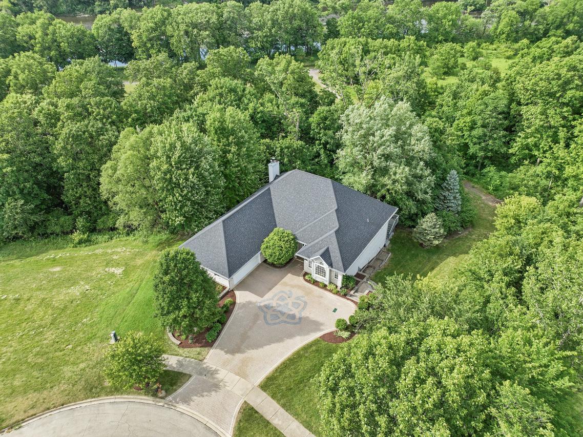 203 Windham Cir., Yorkville, IL 60560