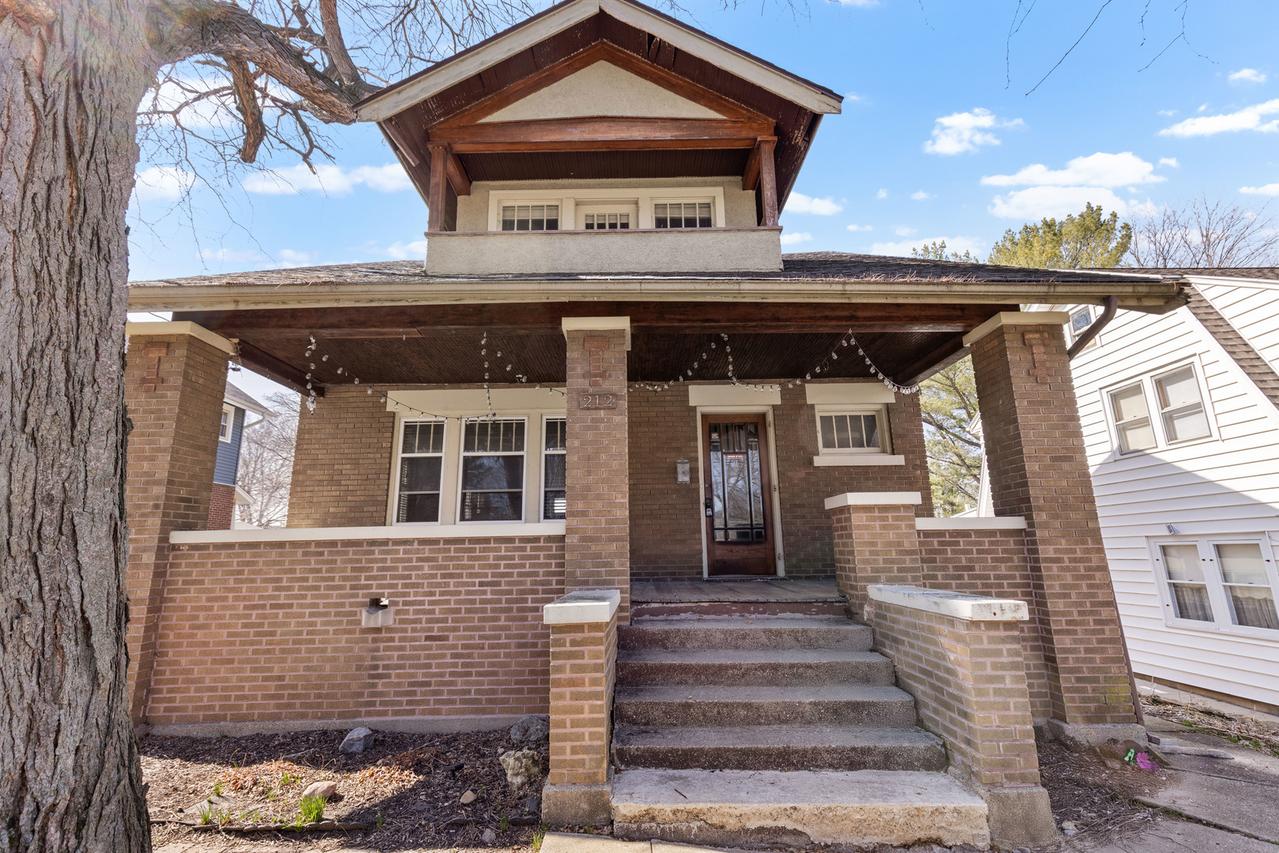 212 N Gardiner Ave., Rockford, IL 61107