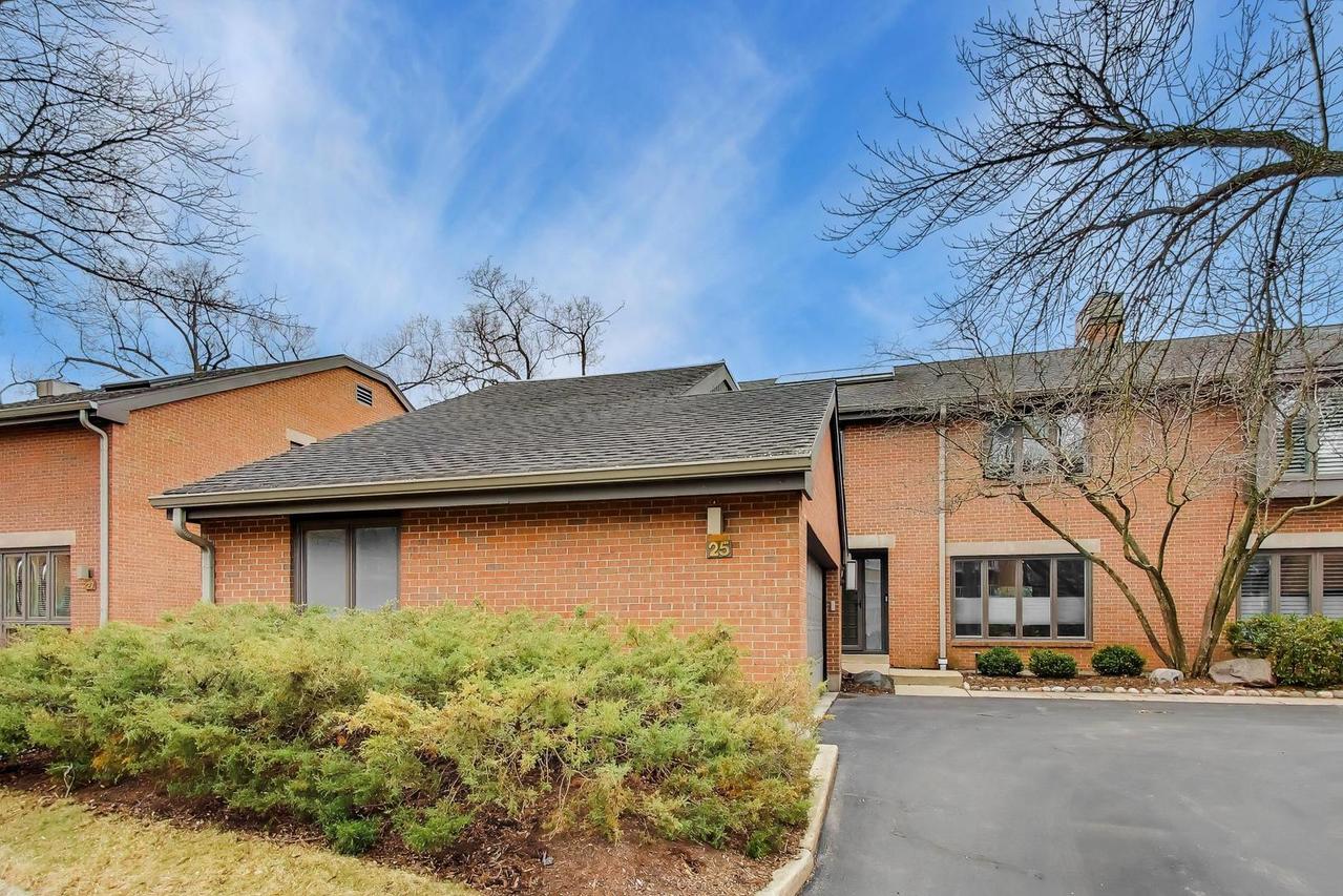 25 Park Ln., Park Ridge, IL 60068