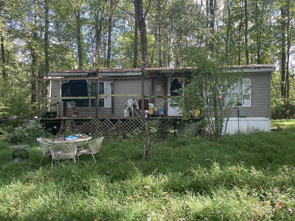 121 Lee Ln., Murphysboro, IL 62966