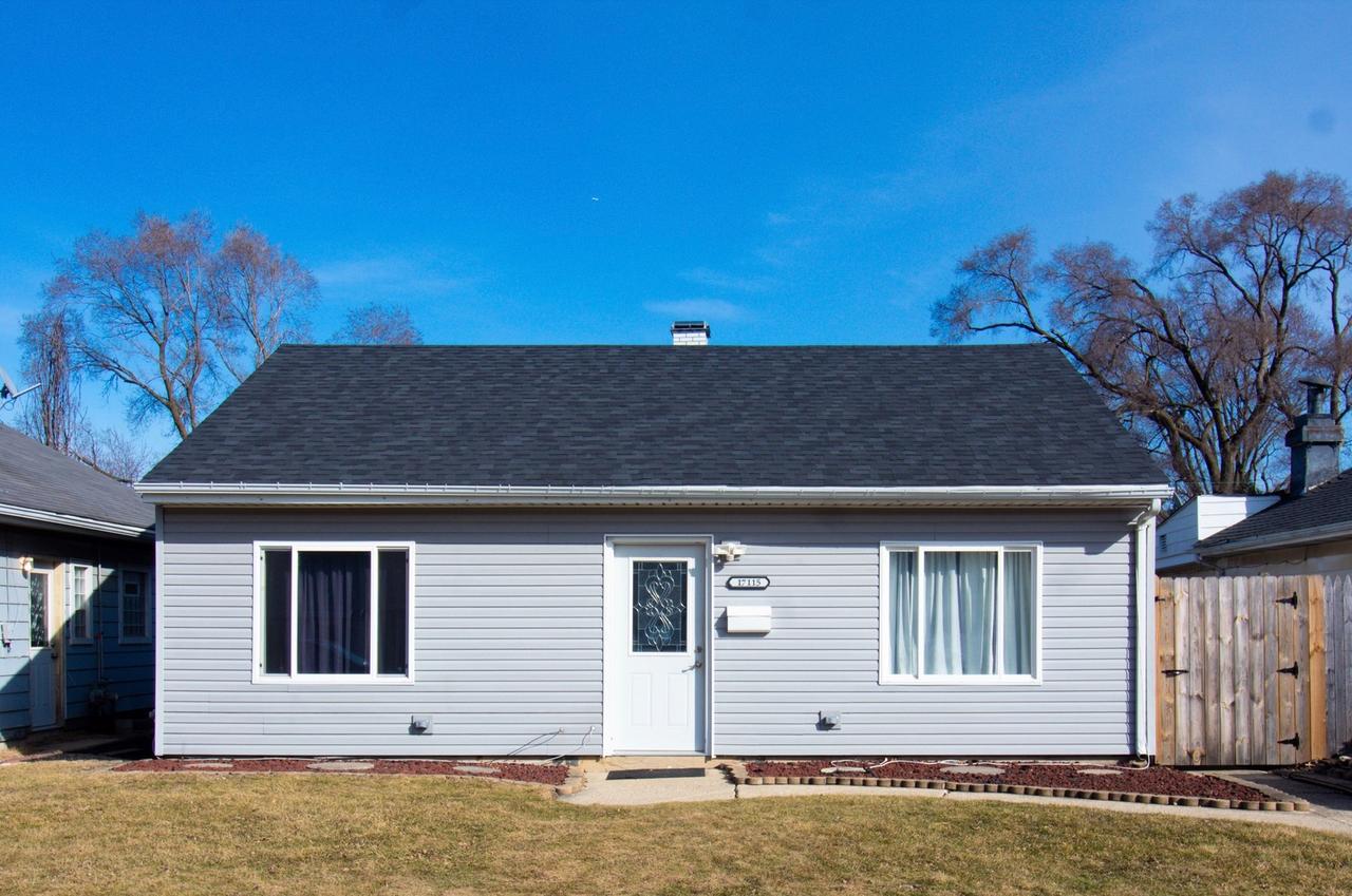 17115 Park Ave., Lansing, IL 60438