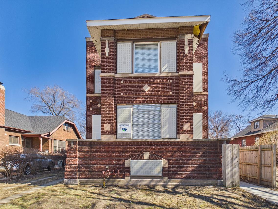 7339 S Bennett Ave., Chicago, IL 60649