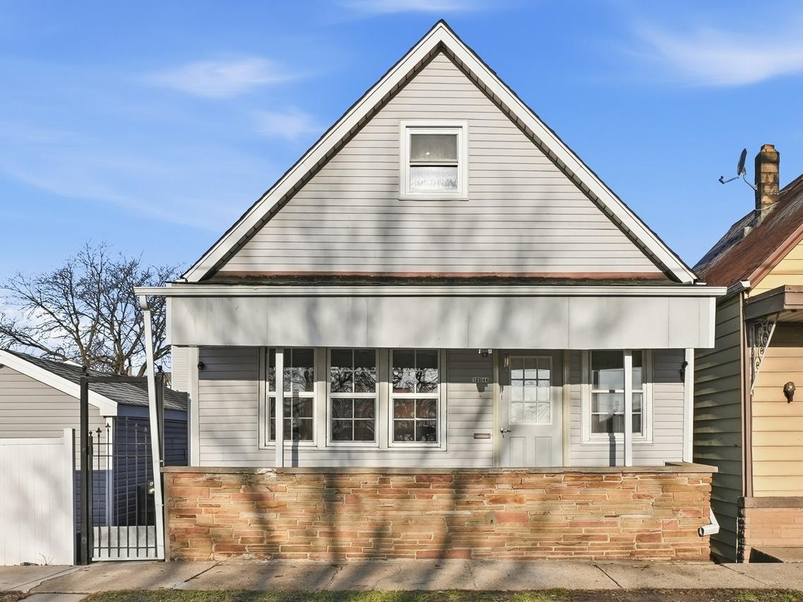 10046 S Commercial Ave., Chicago, IL 60617