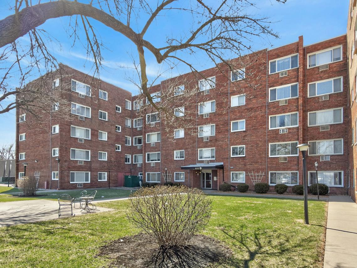 222 Madison St. #501, Joliet, IL 60435