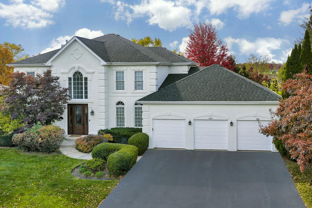 1563 Suzann Ter., Northbrook, IL 60062