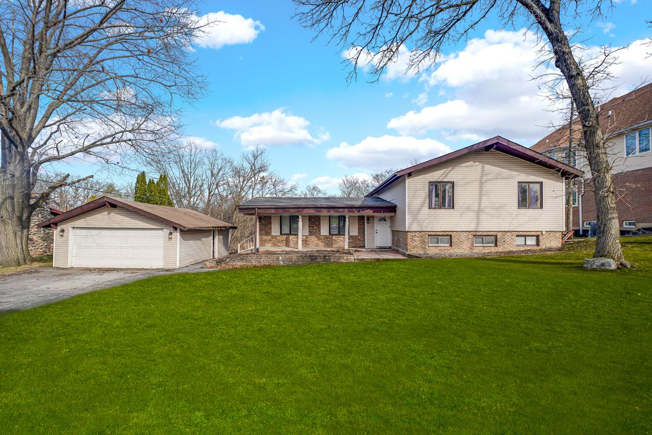 1741 Oak Lane Rd., Flossmoor, IL 60422