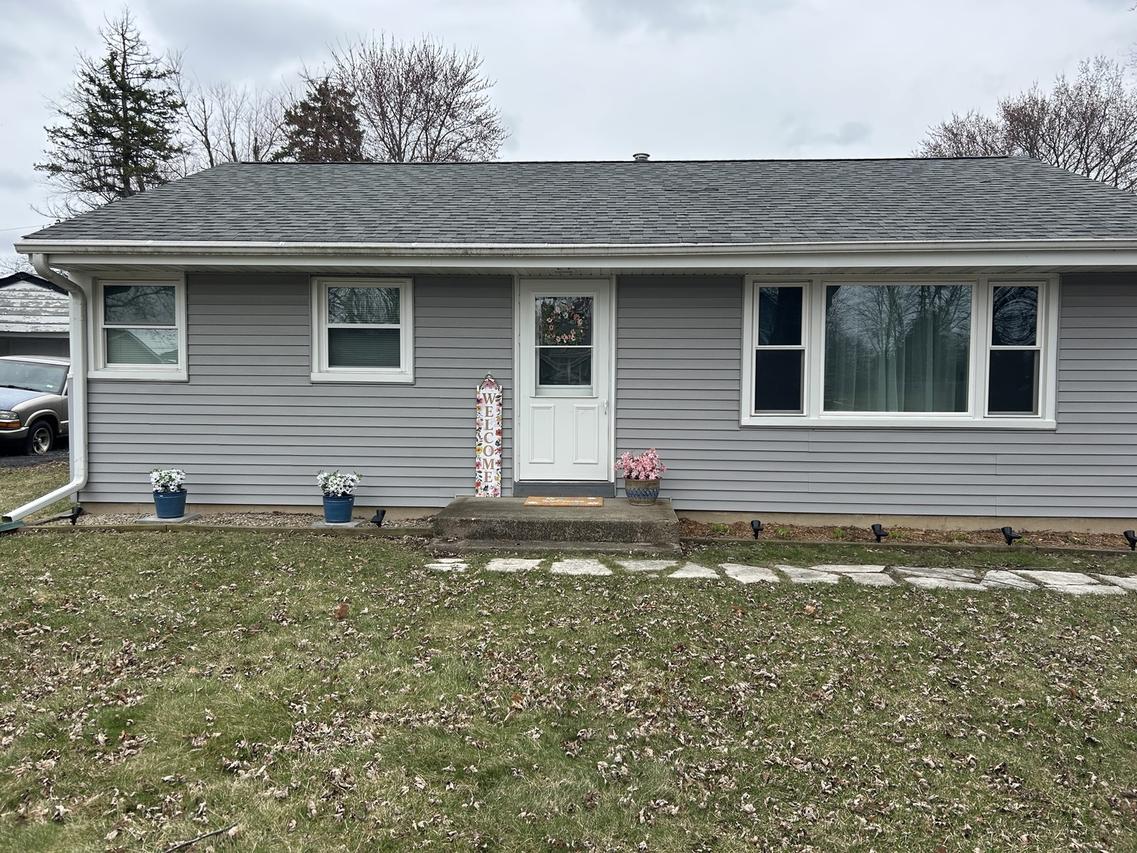 33077 Sunset Ave., Grayslake, IL 60030