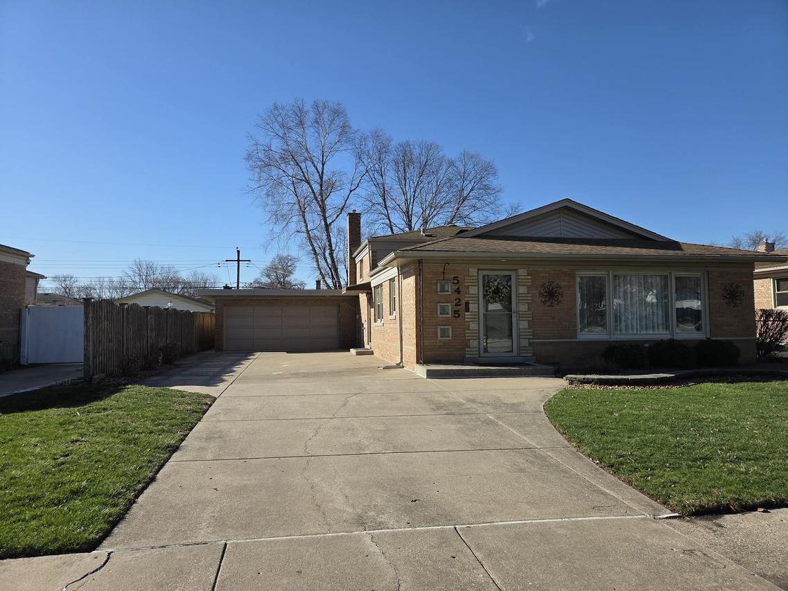 5425 W 99th St., Oak Lawn, IL 60453