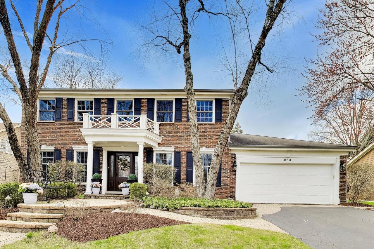 860 S Carriageway Ln., Palatine, IL 60067