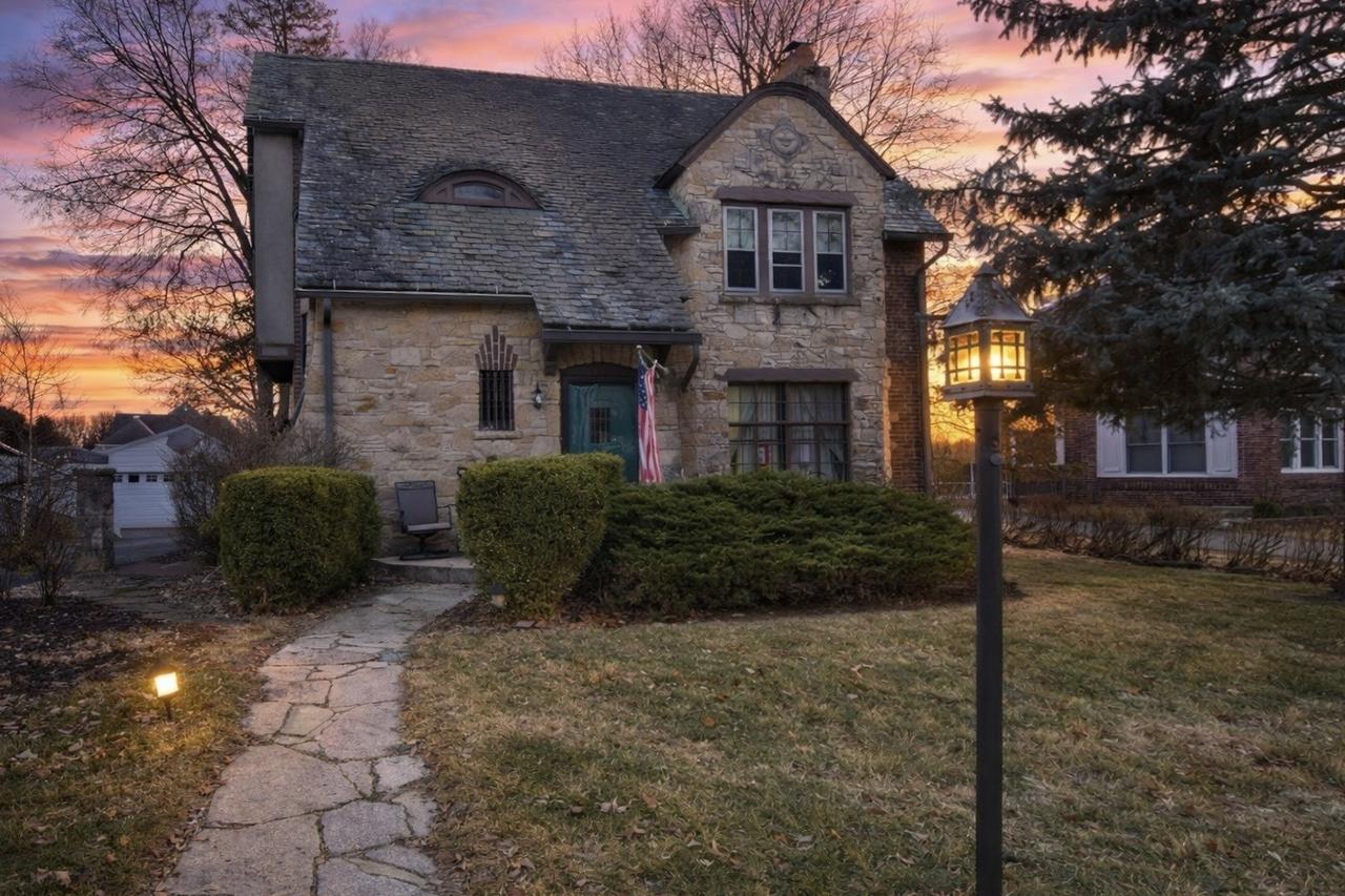 1261 W Stephenson St., Freeport, IL 61032