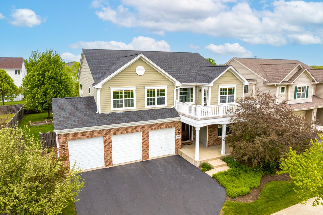 2984 Shamrock Cir., Elgin, IL 60124