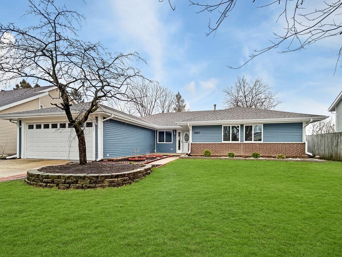 1180 Hialeah Ln., Hanover Park, IL 60133