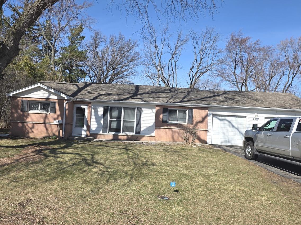 410 Aster Ln., Hoffman Estates, IL 60169