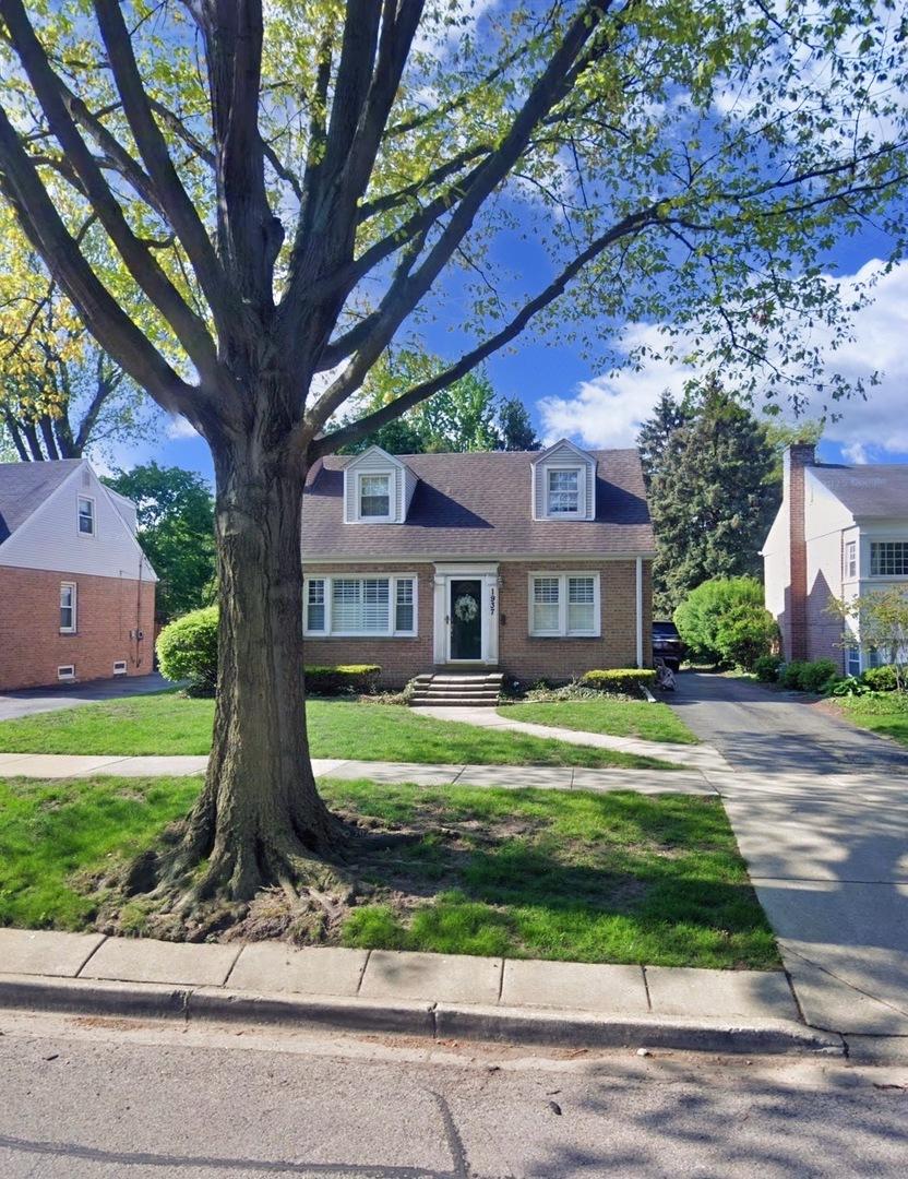 1937 Washington St., Wilmette, IL 60091