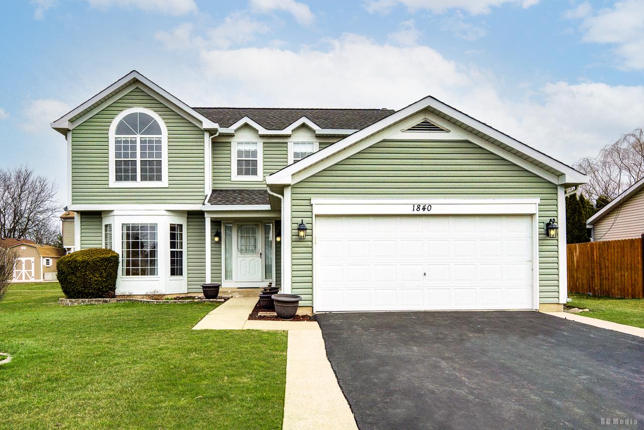 1840 Windmill Dr., Hanover Park, IL 60133