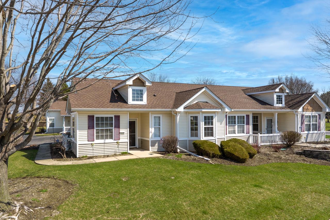 12126 White Tail Ln., Huntley, IL 60142