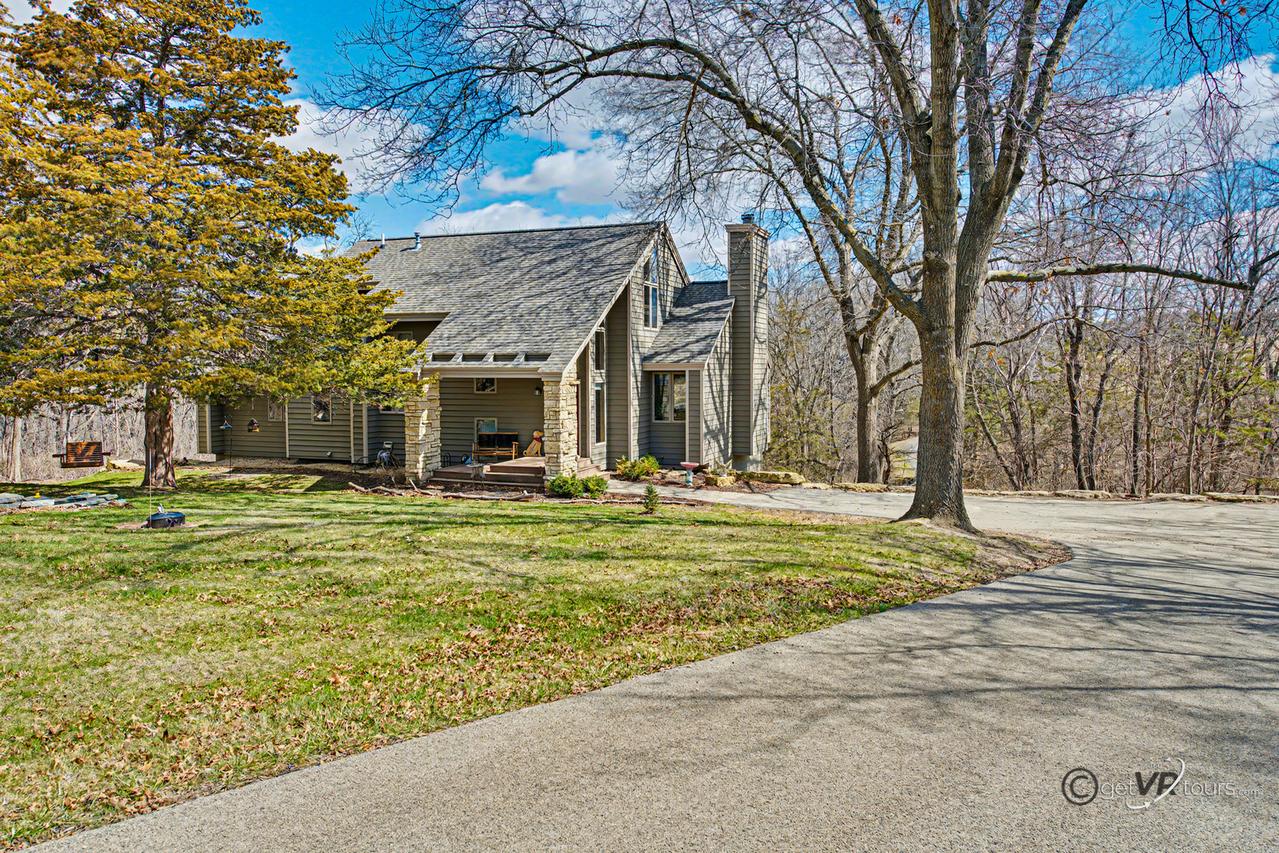 5 Knoll Ct., Galena, IL 61036