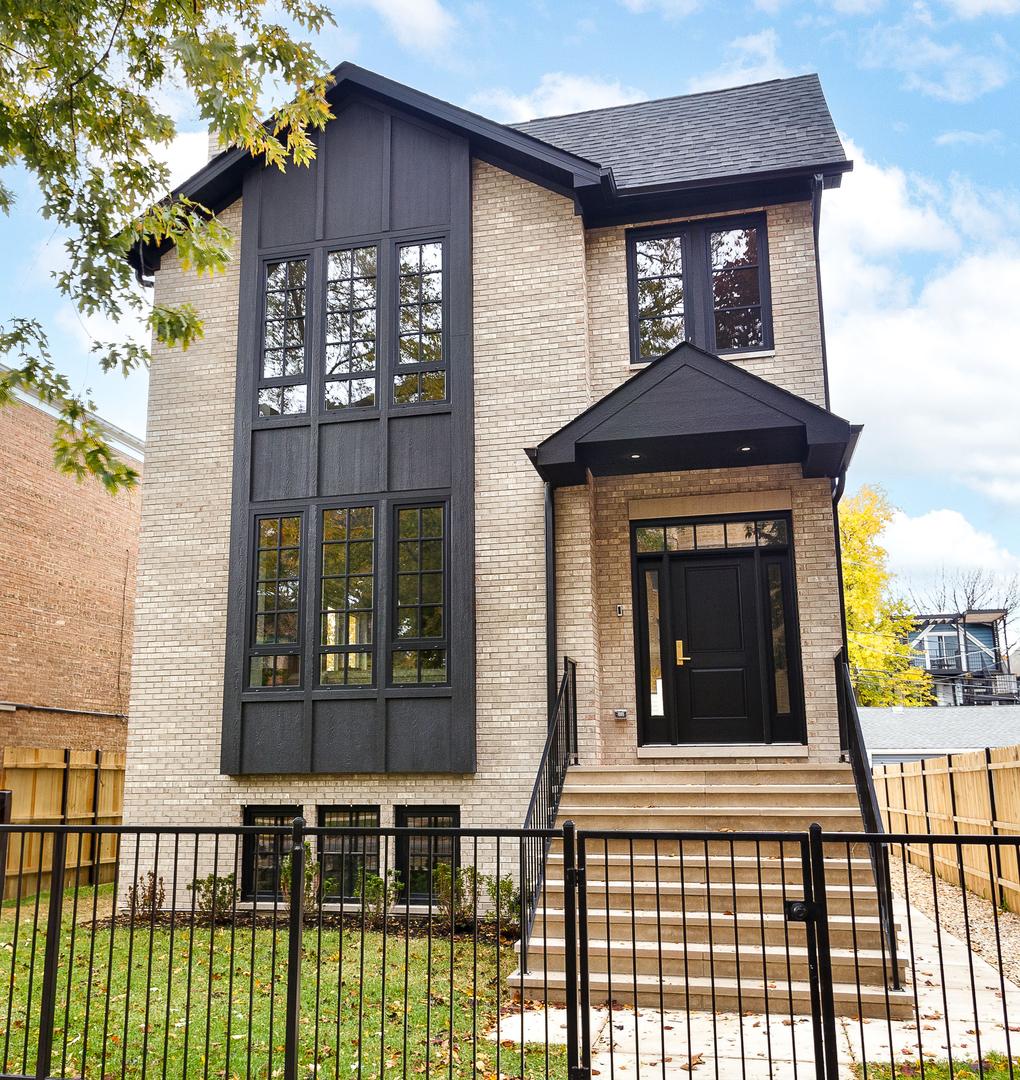 5534 N Wayne Ave., Chicago, IL 60640