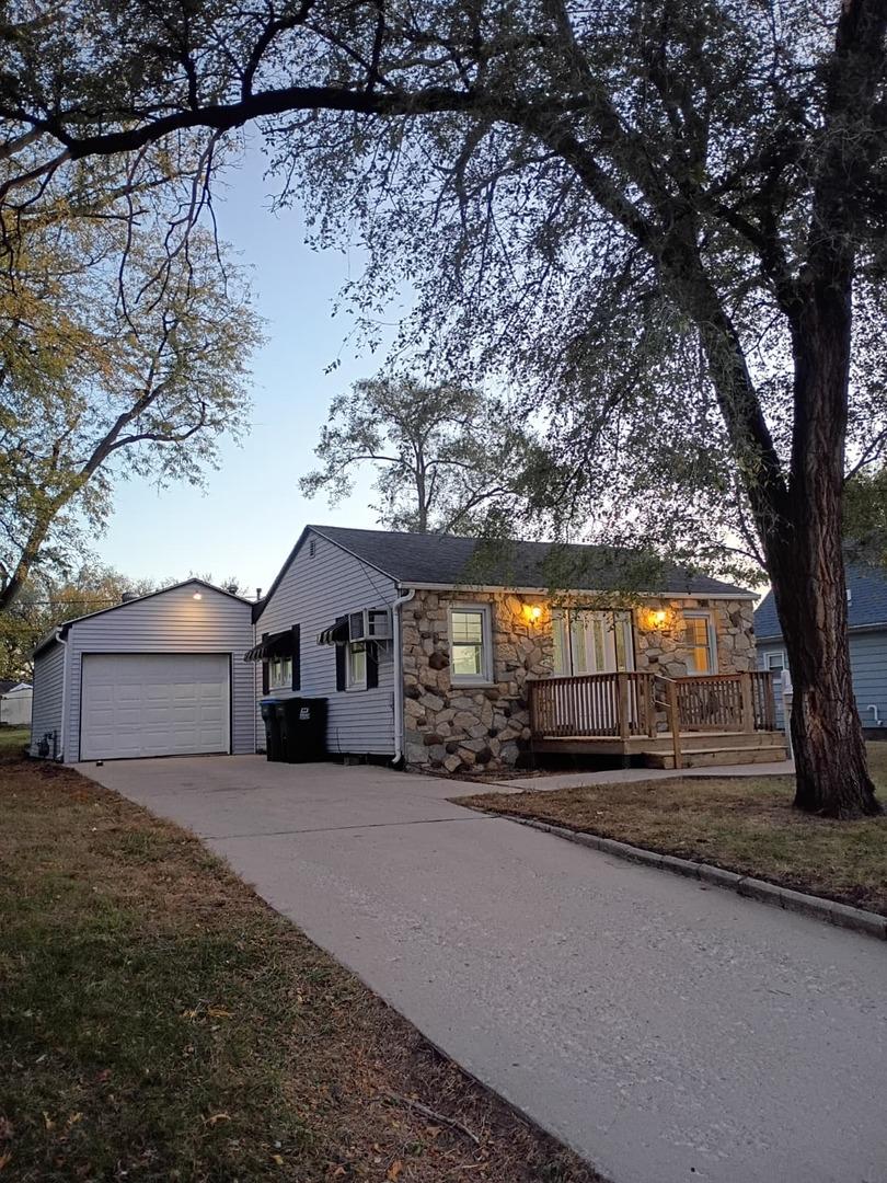 513 W 7th St., Rock Falls, IL 61071