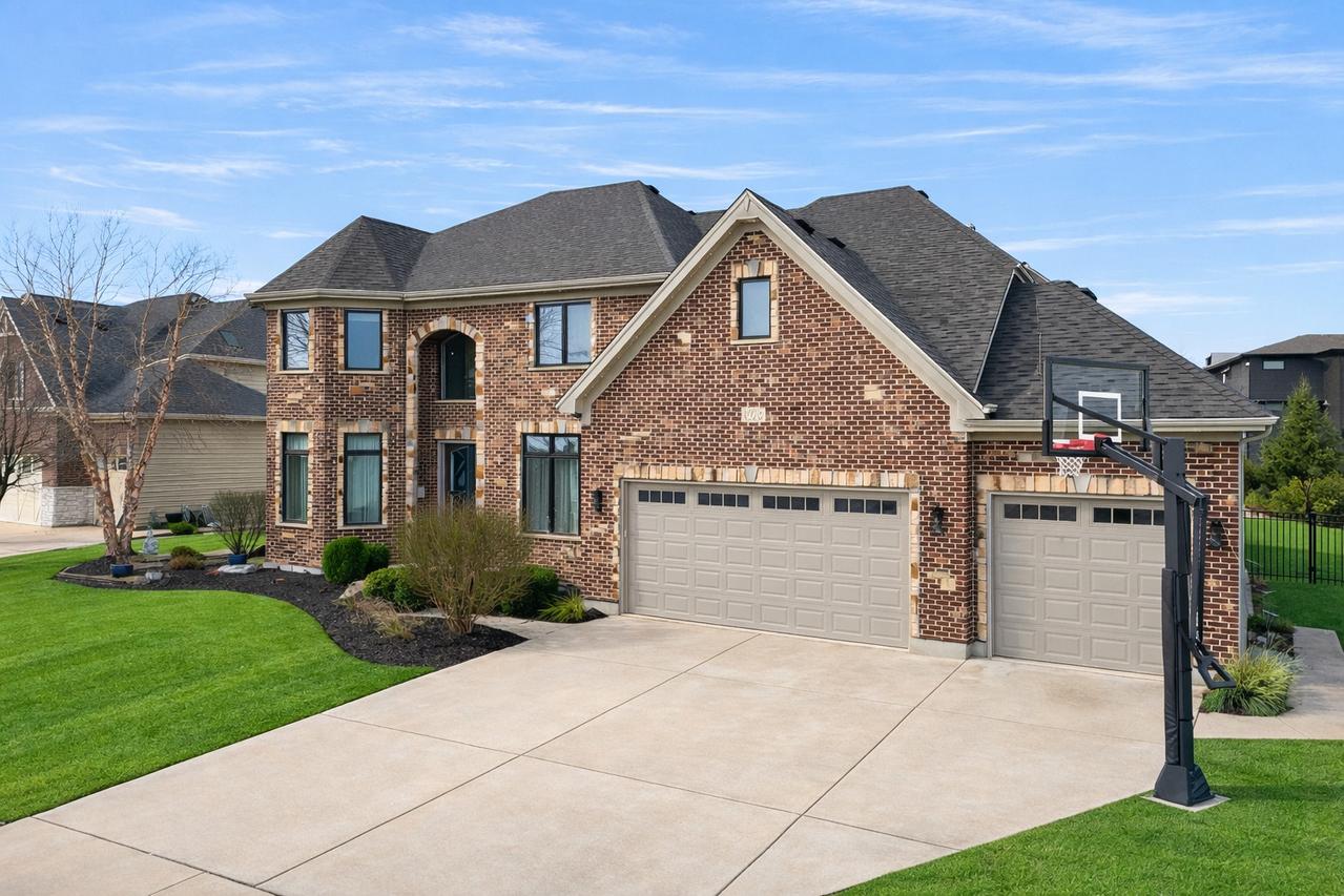 4328 Winterberry Ave., Naperville, IL 60564