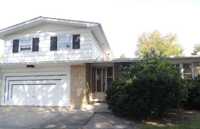 831 W Arquilla Dr., Glenwood, IL 60425