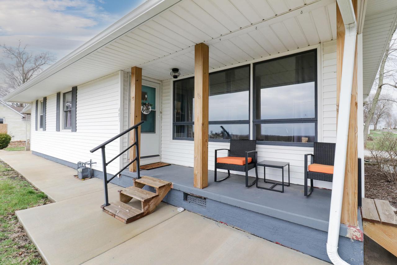 401 W Boundary St., Stanford, IL 61774