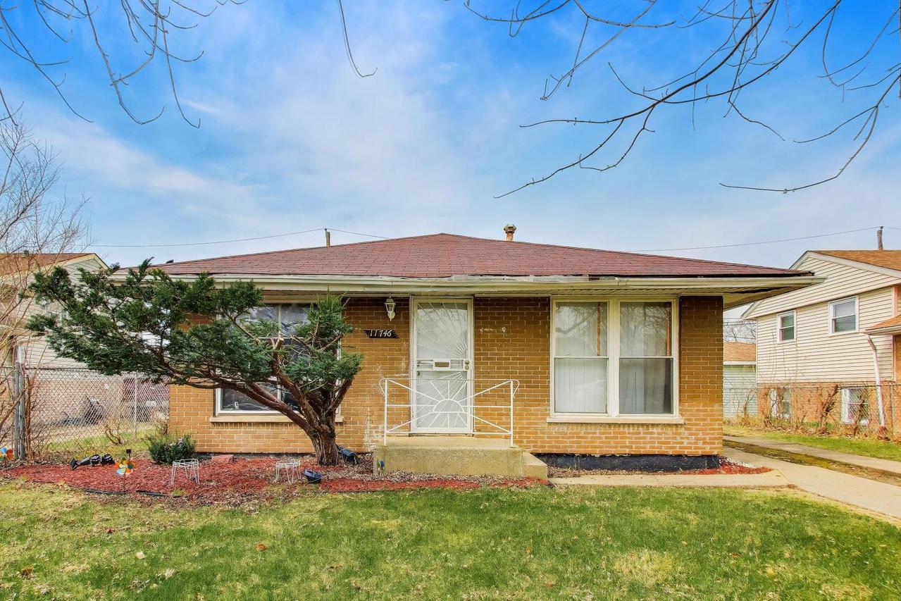 11746 S Racine Ave., Chicago, IL 60643