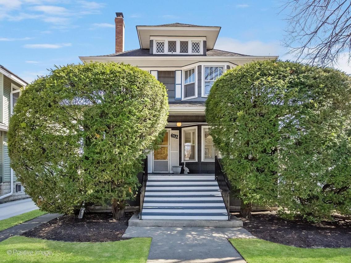 632 N Ridgeland Ave., Oak Park, IL 60302