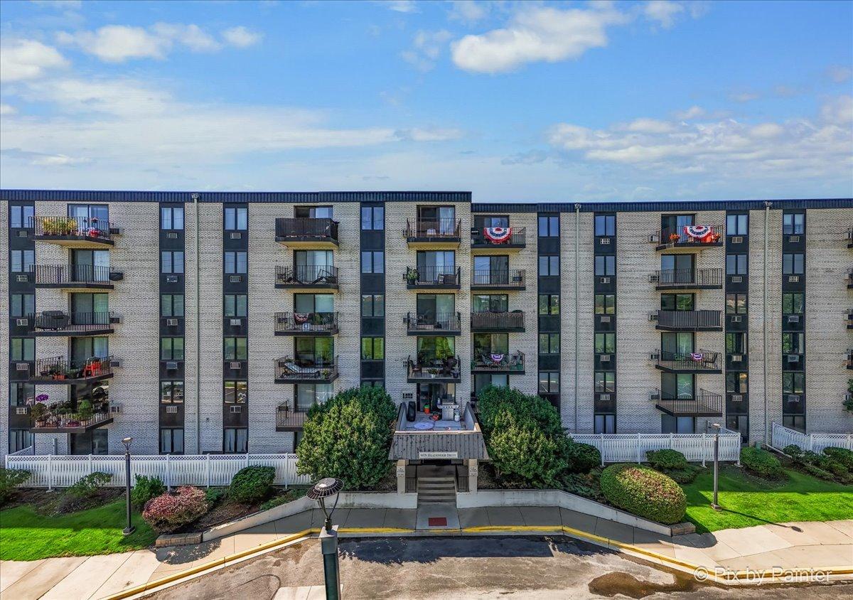 9078 Heathwood Dr. #5K, Niles, IL 60714