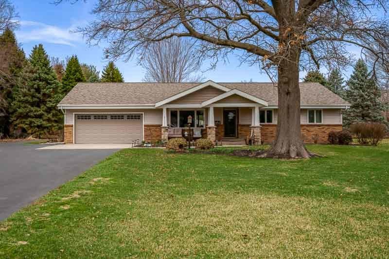 2412 Squaw Prairie Rd., Belvidere, IL 61008