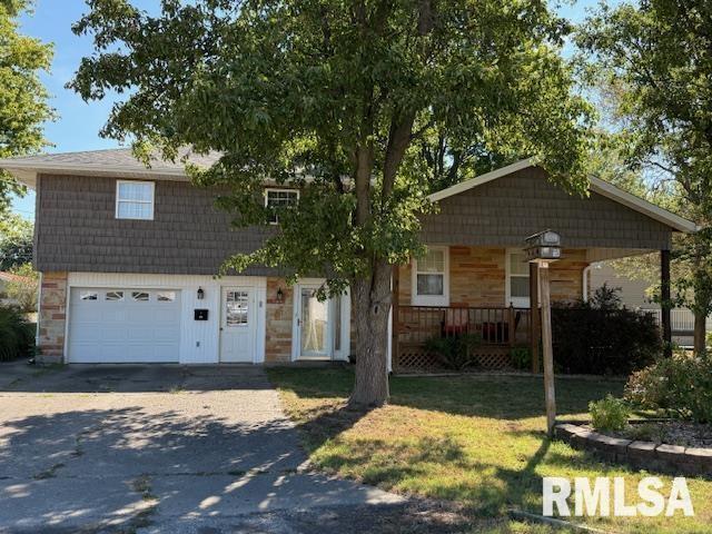 404 N Maple St., Christopher, IL 62822