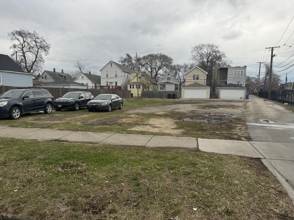 430 W 80th St., Chicago, IL 60620