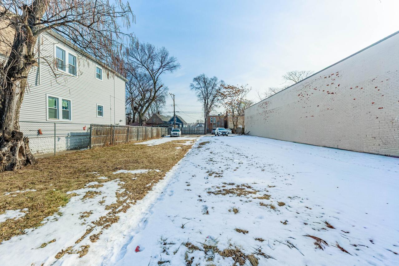 7417 S Racine Ave., Chicago, IL 60620