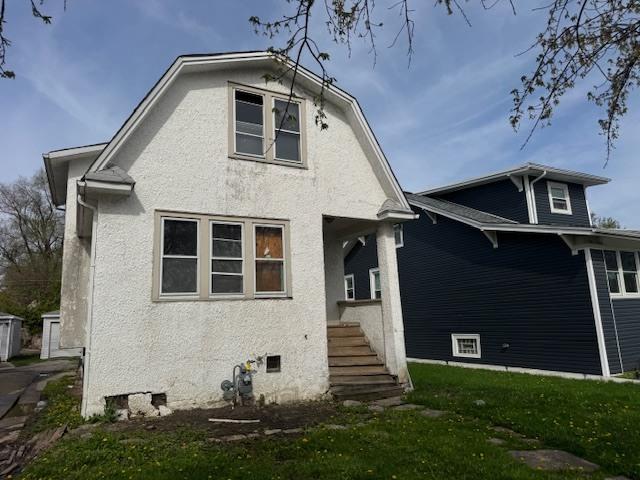 906 S 9th Ave., Maywood, IL 60153