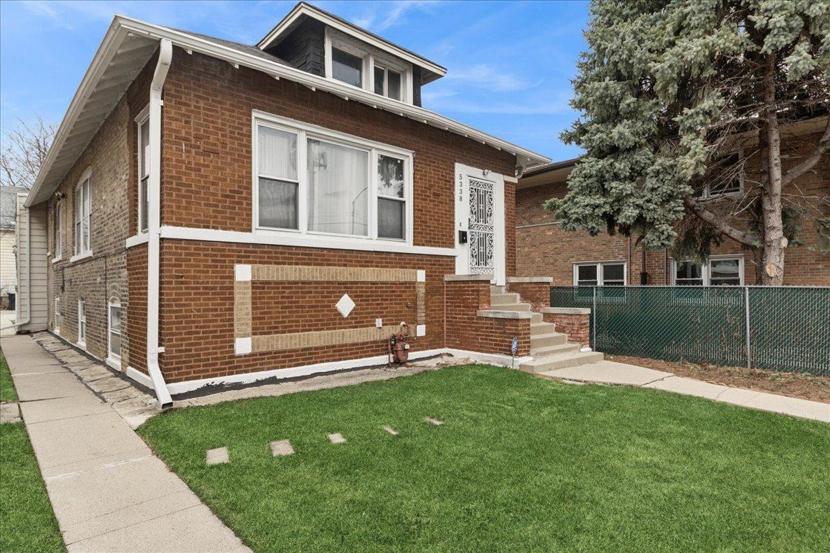 5338 N Kedzie Ave., Chicago, IL 60625