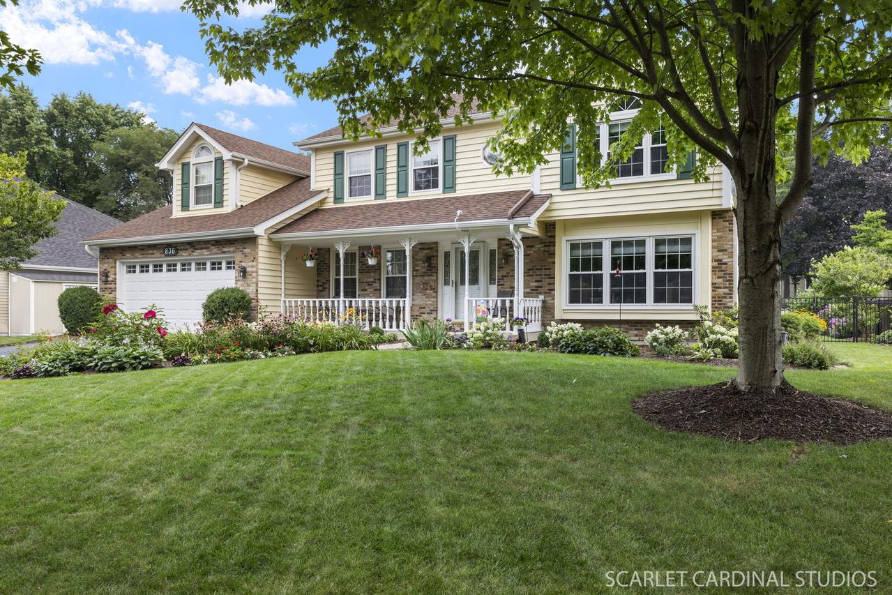 836 Buttonwood Cir., Naperville, IL 60540