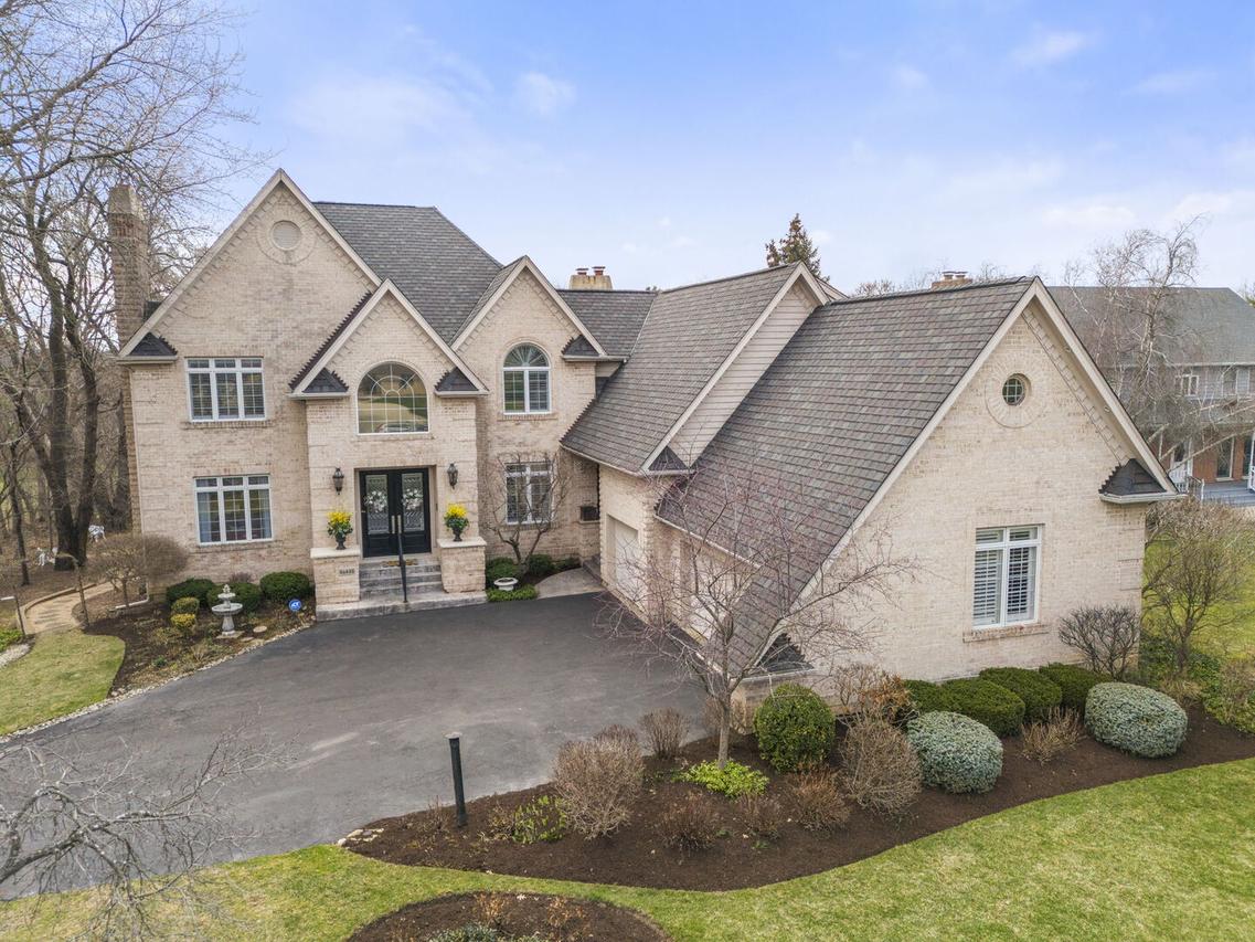 4N446 Mountain Ash Dr., Wayne, IL 60184