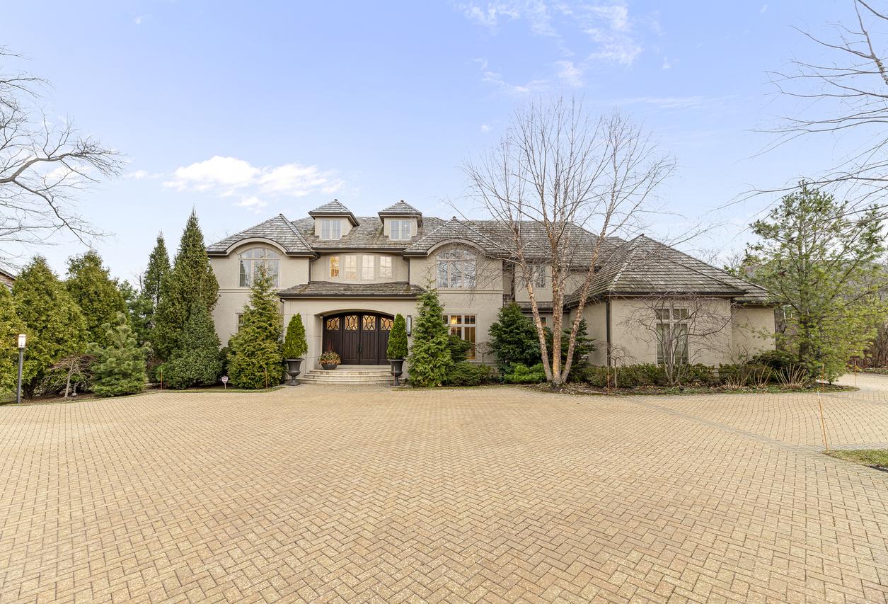 1755 Sunnyside Ave., Highland Park, IL 60035