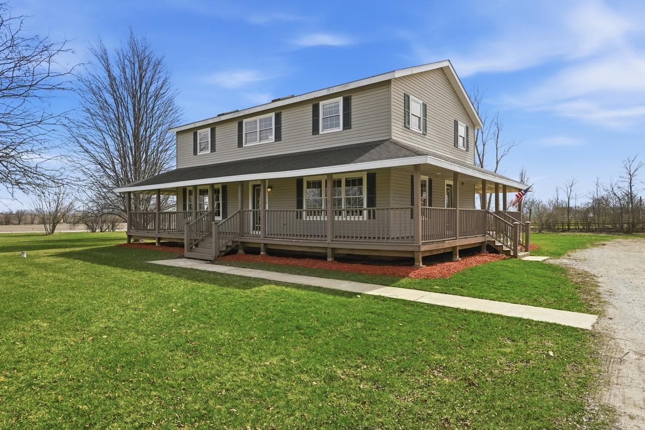 10954 E 9000n Rd., Grant Park, IL 60940