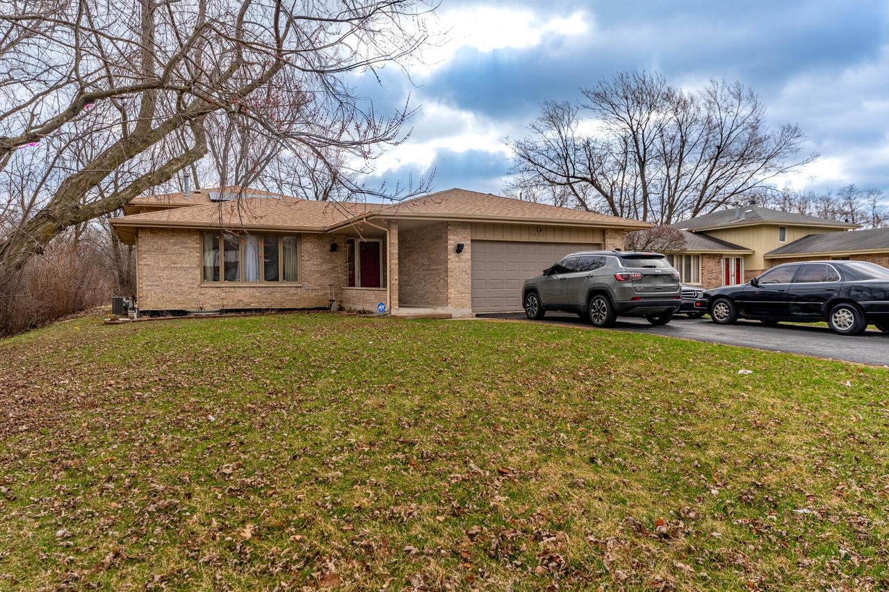 [Address Hidden by Seller], Flossmoor, IL 60422