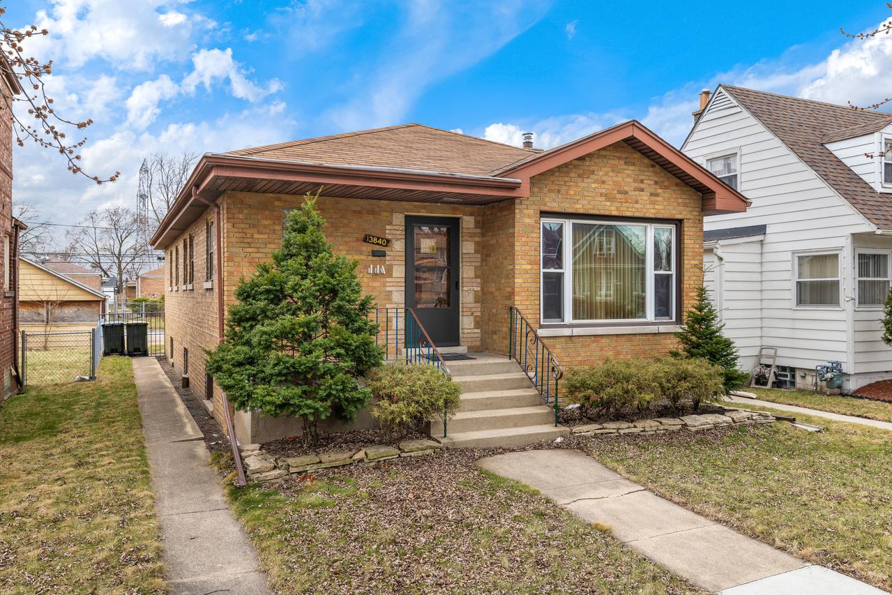 13840 S School St., Riverdale, IL 60827