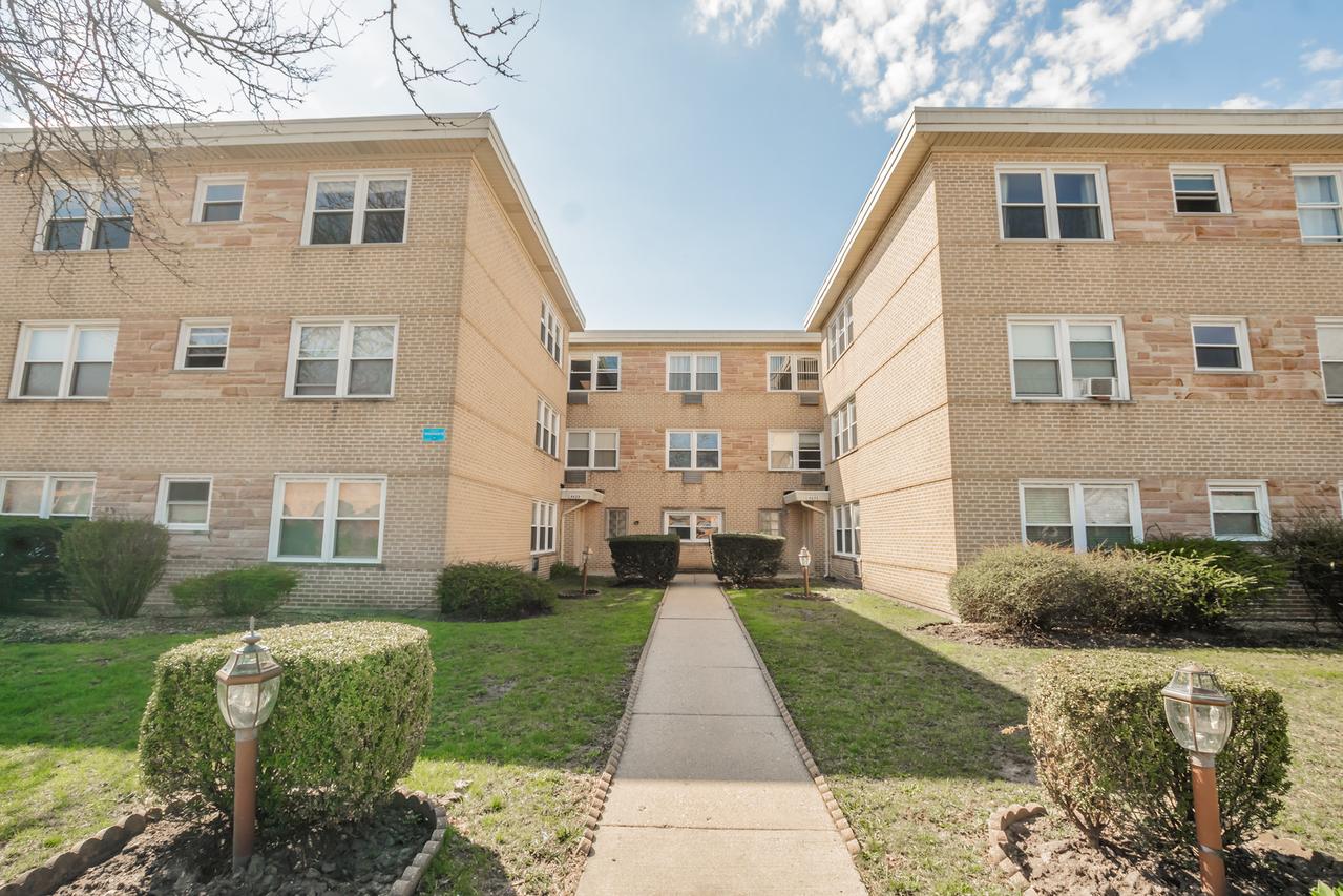 4629 Main St. #3A, Skokie, IL 60076
