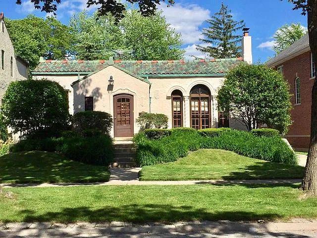 1309 S Crescent Ave., Park Ridge, IL 60068
