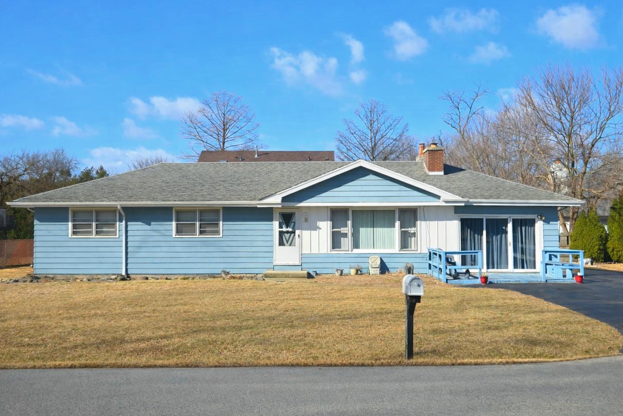 10620 S 86th Ave., Palos Hills, IL 60465