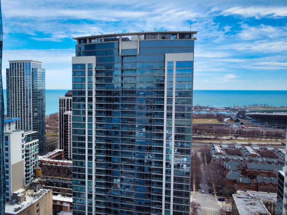 100 E 14th St. #2706, Chicago, IL 60605